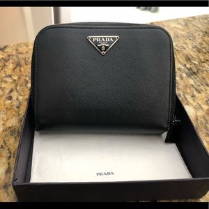 Prada Milano DAL 1913 black wallet.